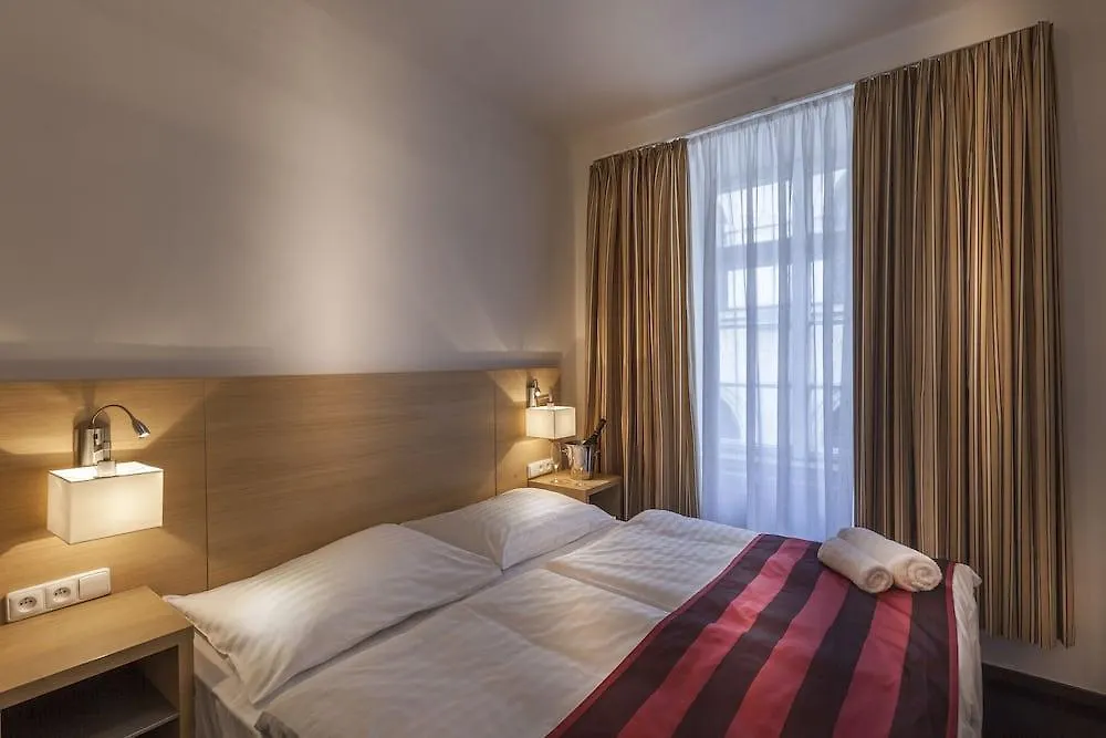 Residence U Malvaze Prague 4*,